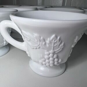 Set of 16 Vintage Colony Harvest Grape Milk Glass Footed Tea Cups Mug Indiana